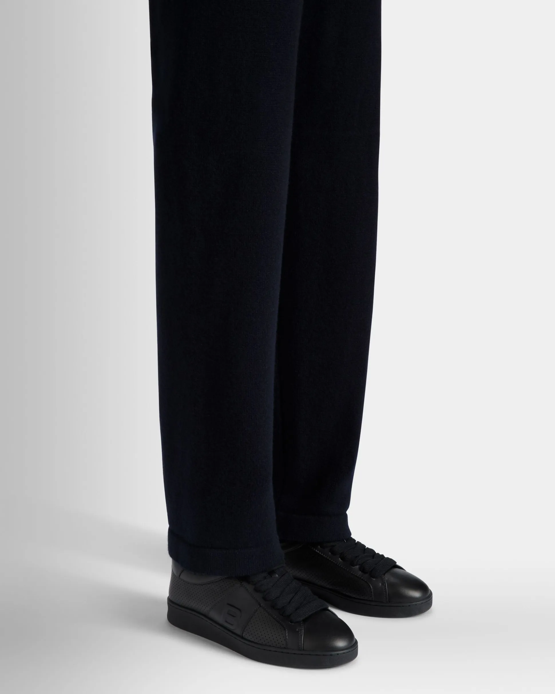 Adrien Brody Travel Collection Sneaker In Black Leather