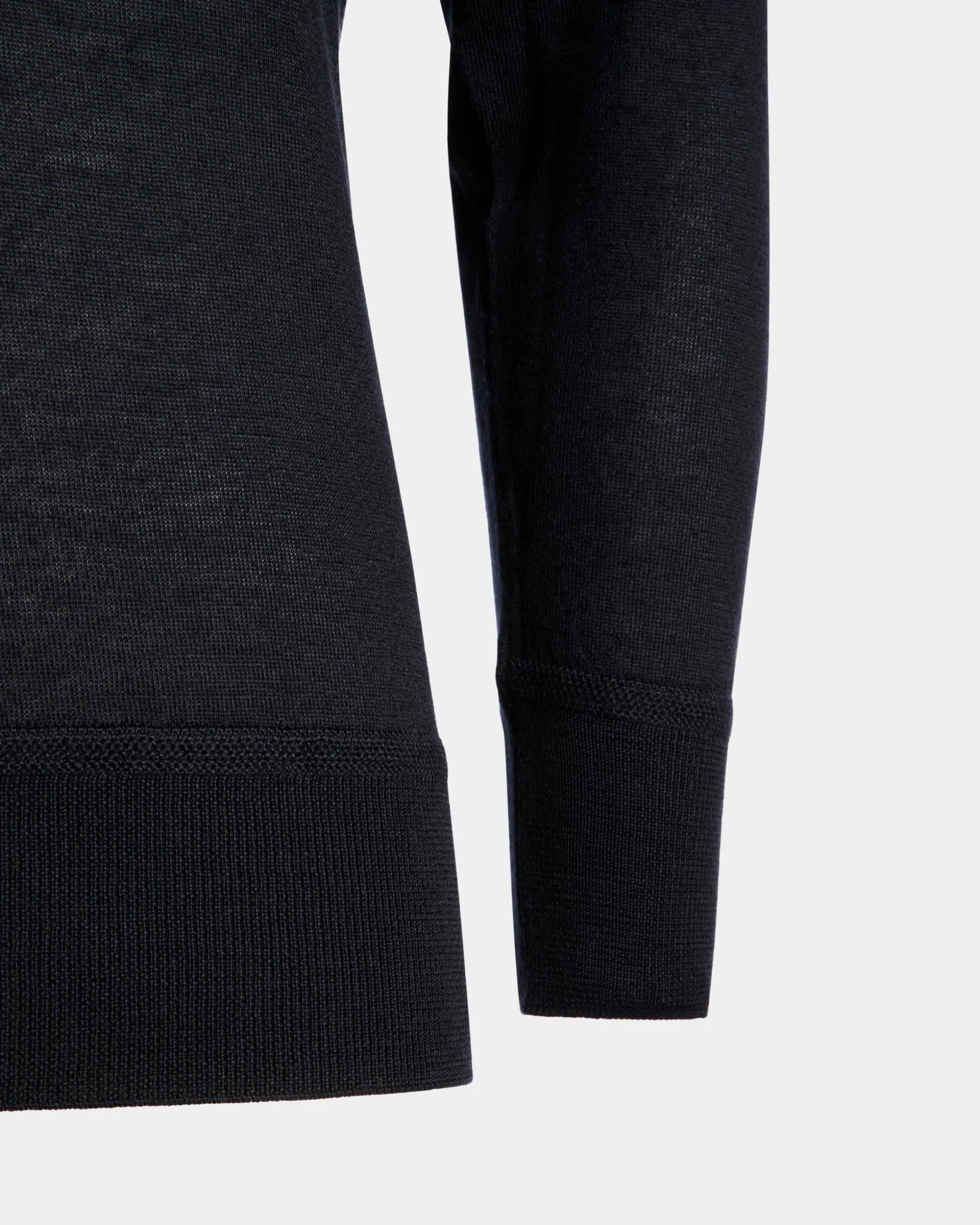 Adrien Brody Travel Collection Crewneck Sweater In Navy Blue Cashmere