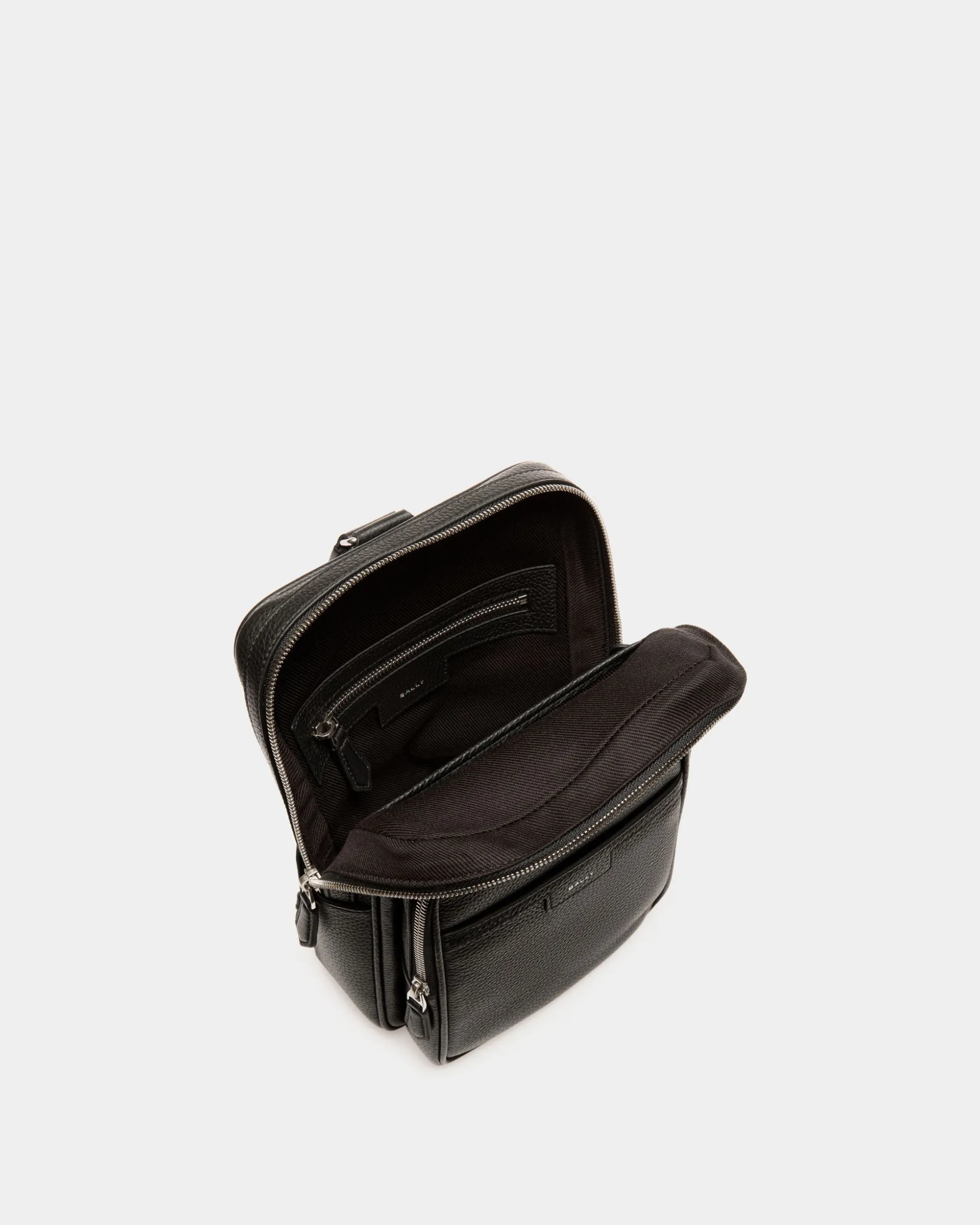 Code Slingbag in Black Leather