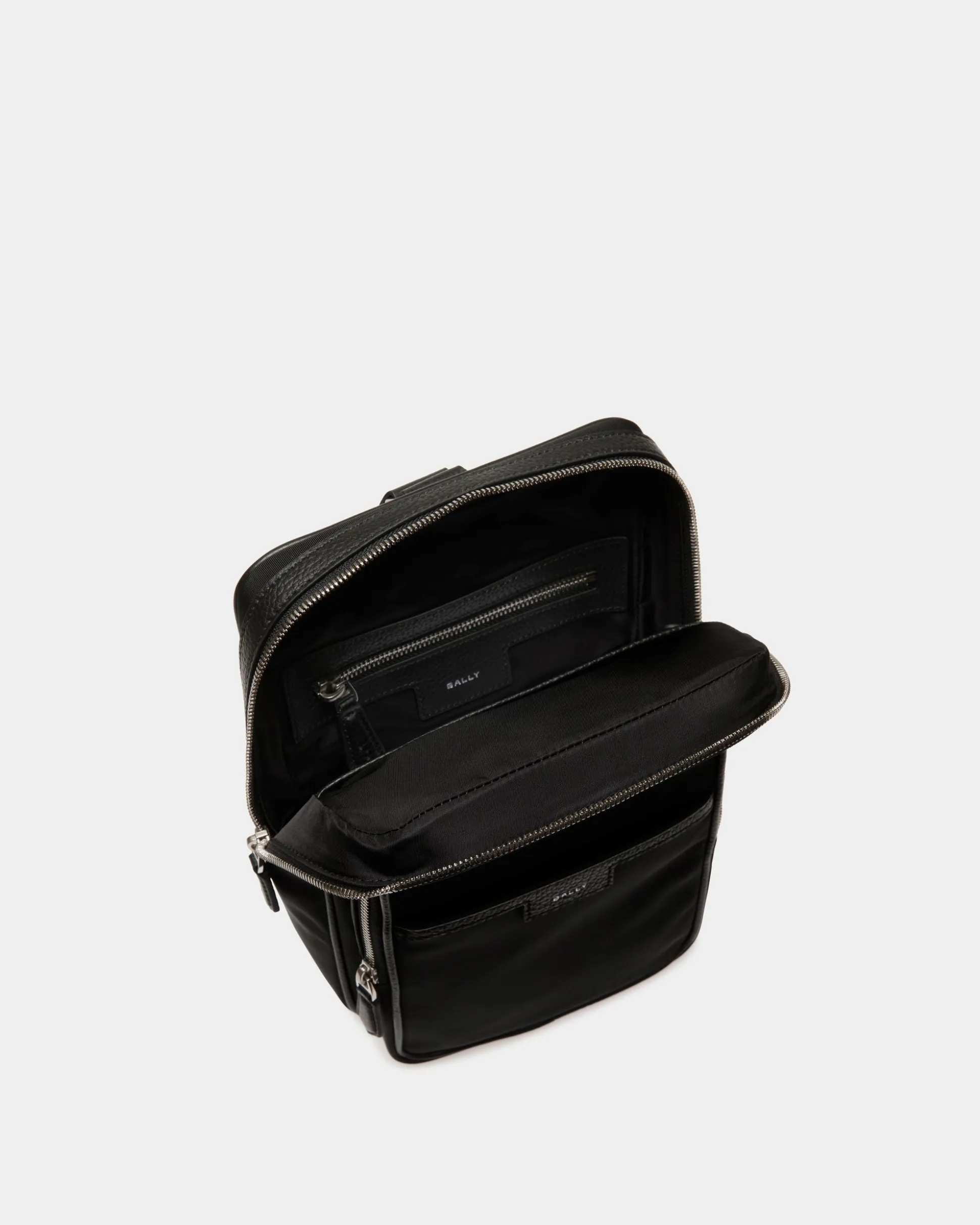 Code Slingbag in Nylon