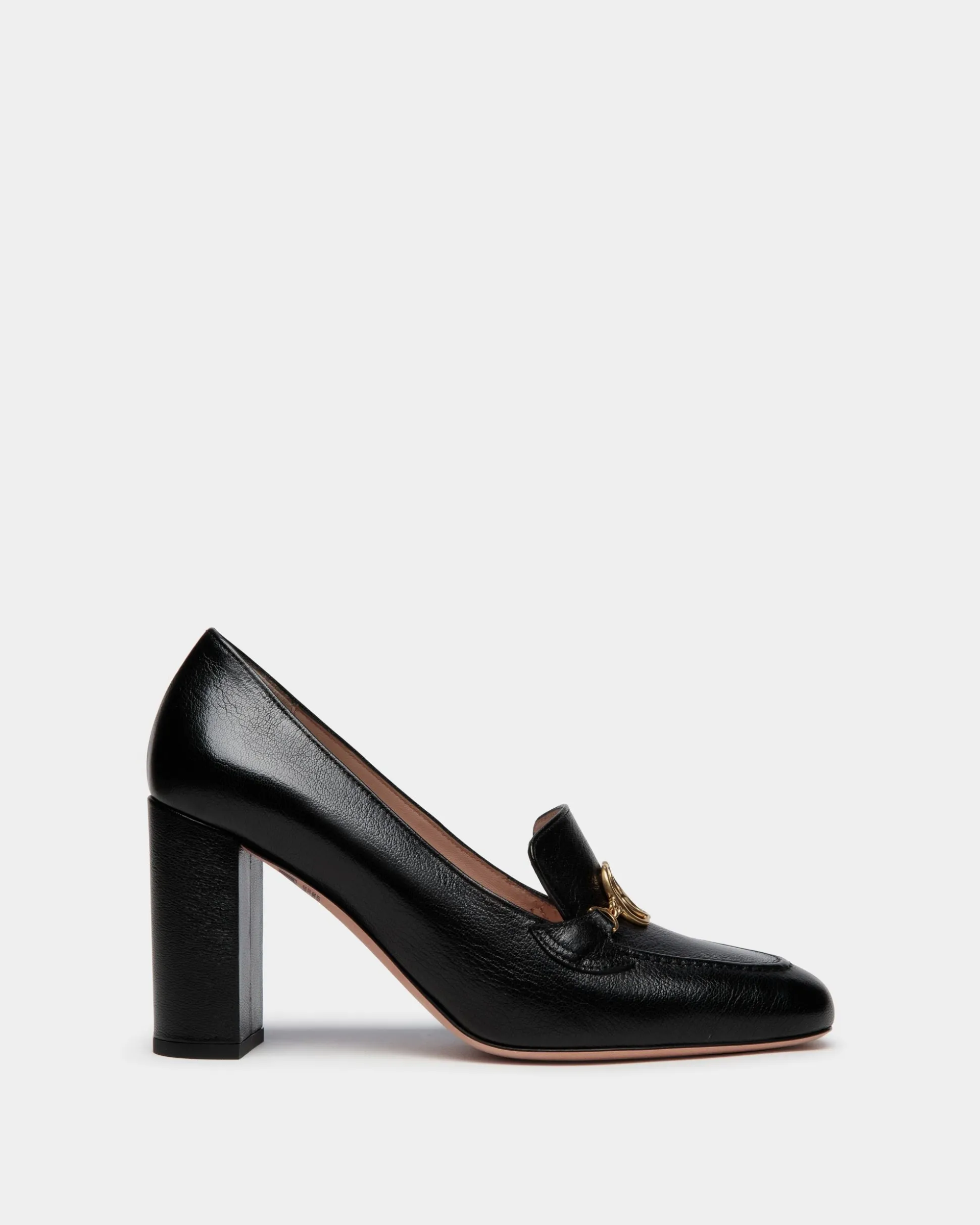 Daily Emblem Pump In Black Leather