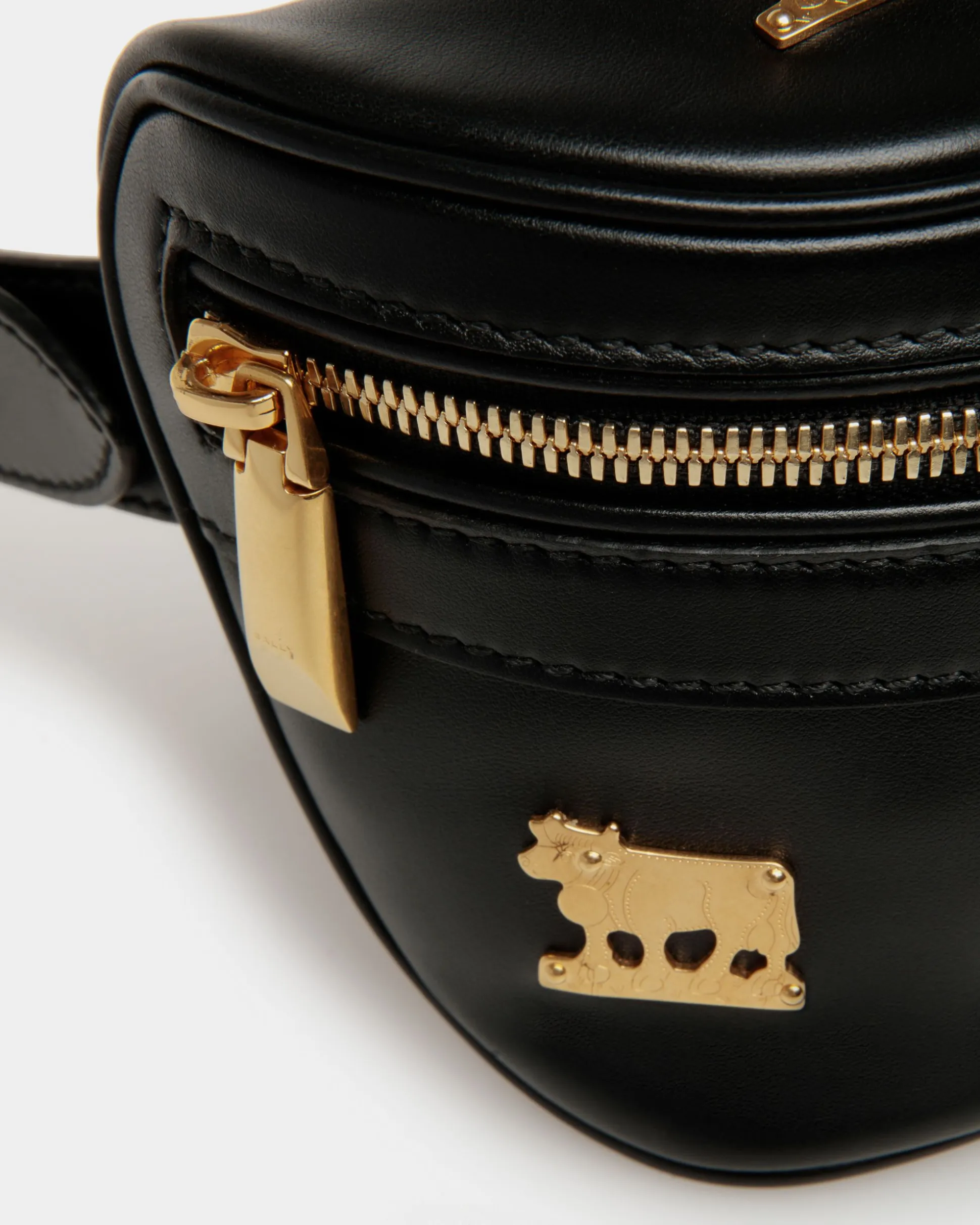 Mountain Belt Bag in Black Leather