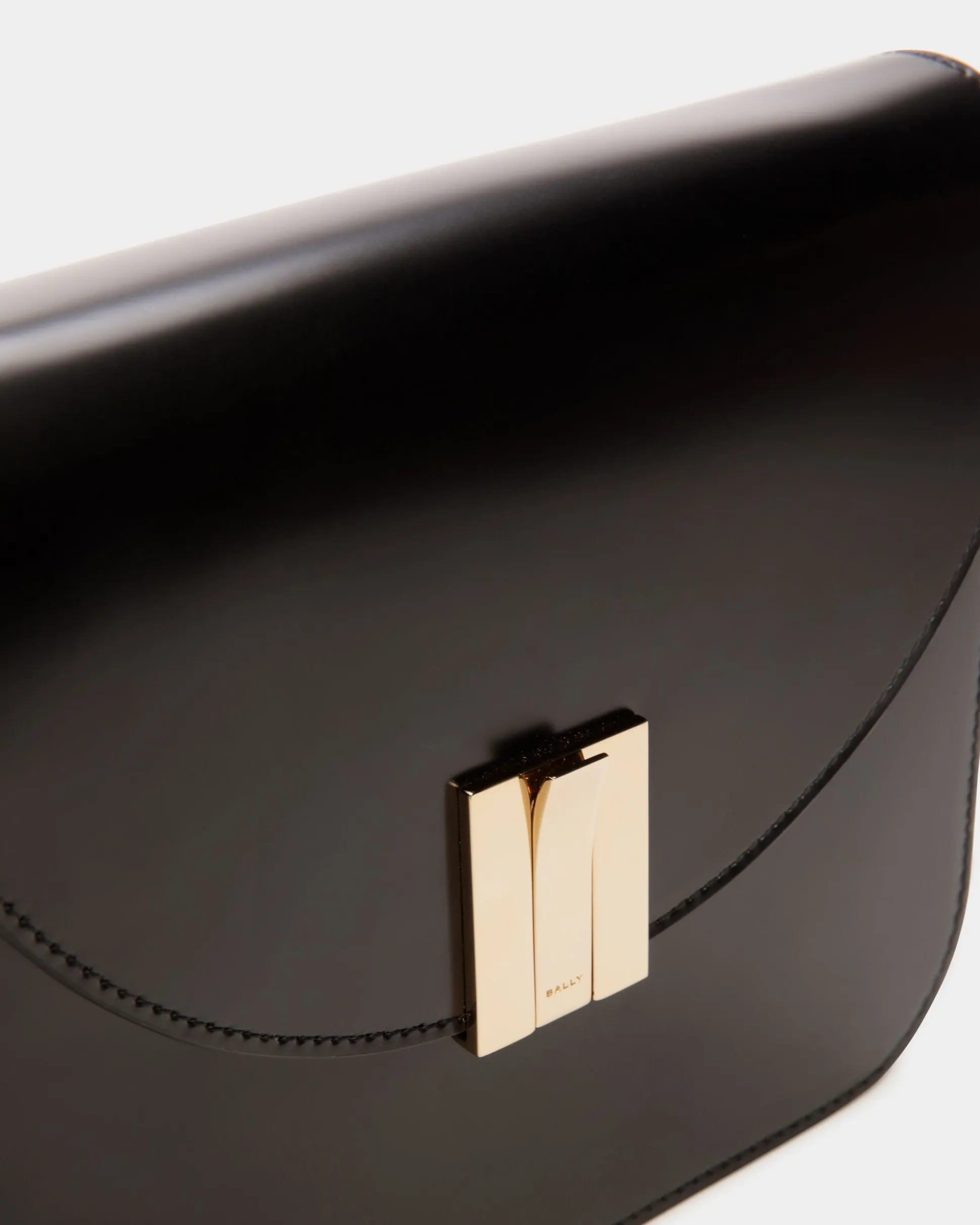 Ollam Crossbody Bag in Black Brushed Leather