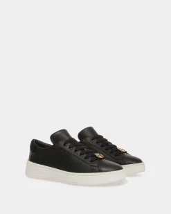 Raise Sneakers In Black And White Leather