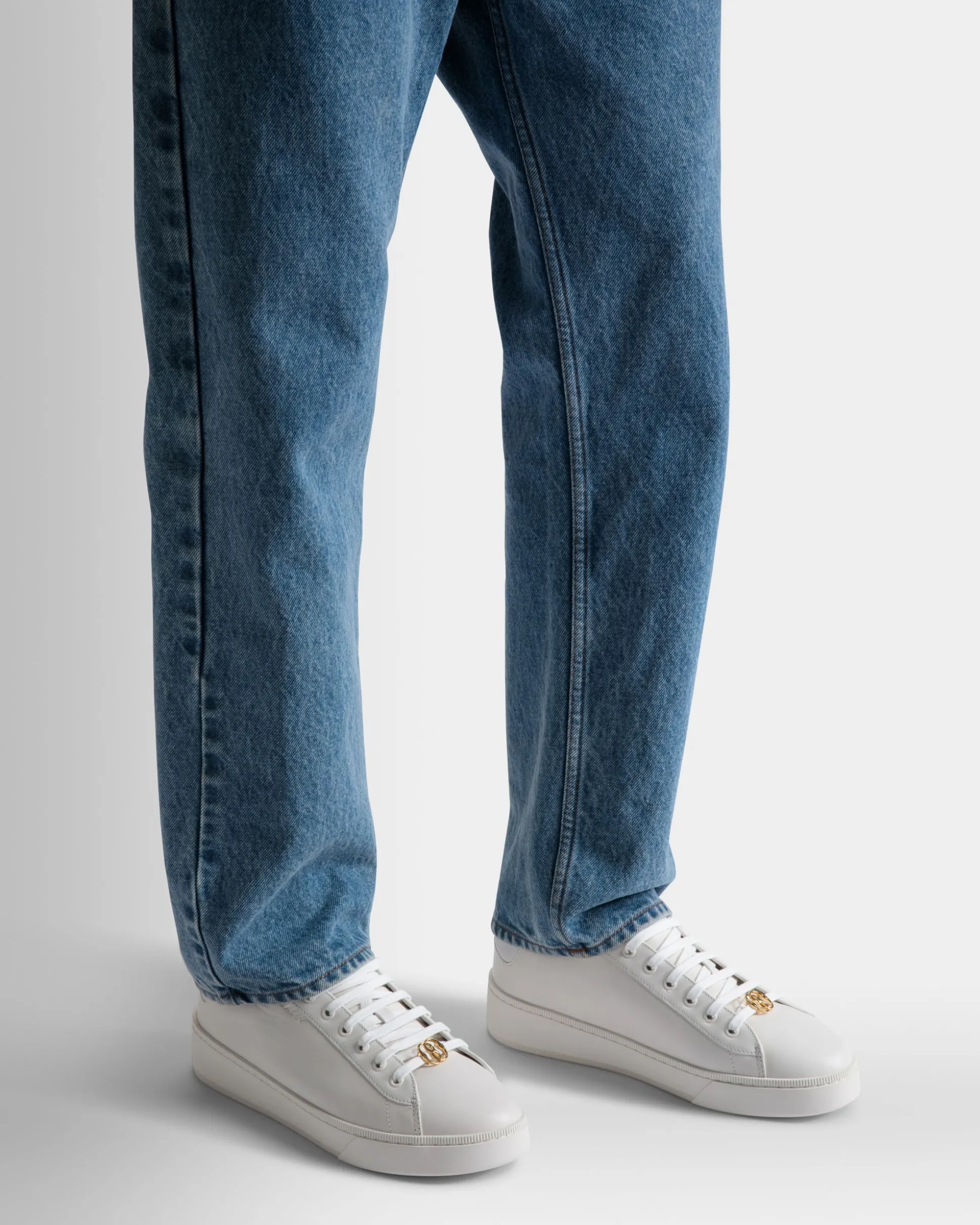 Raise Sneakers In White Leather