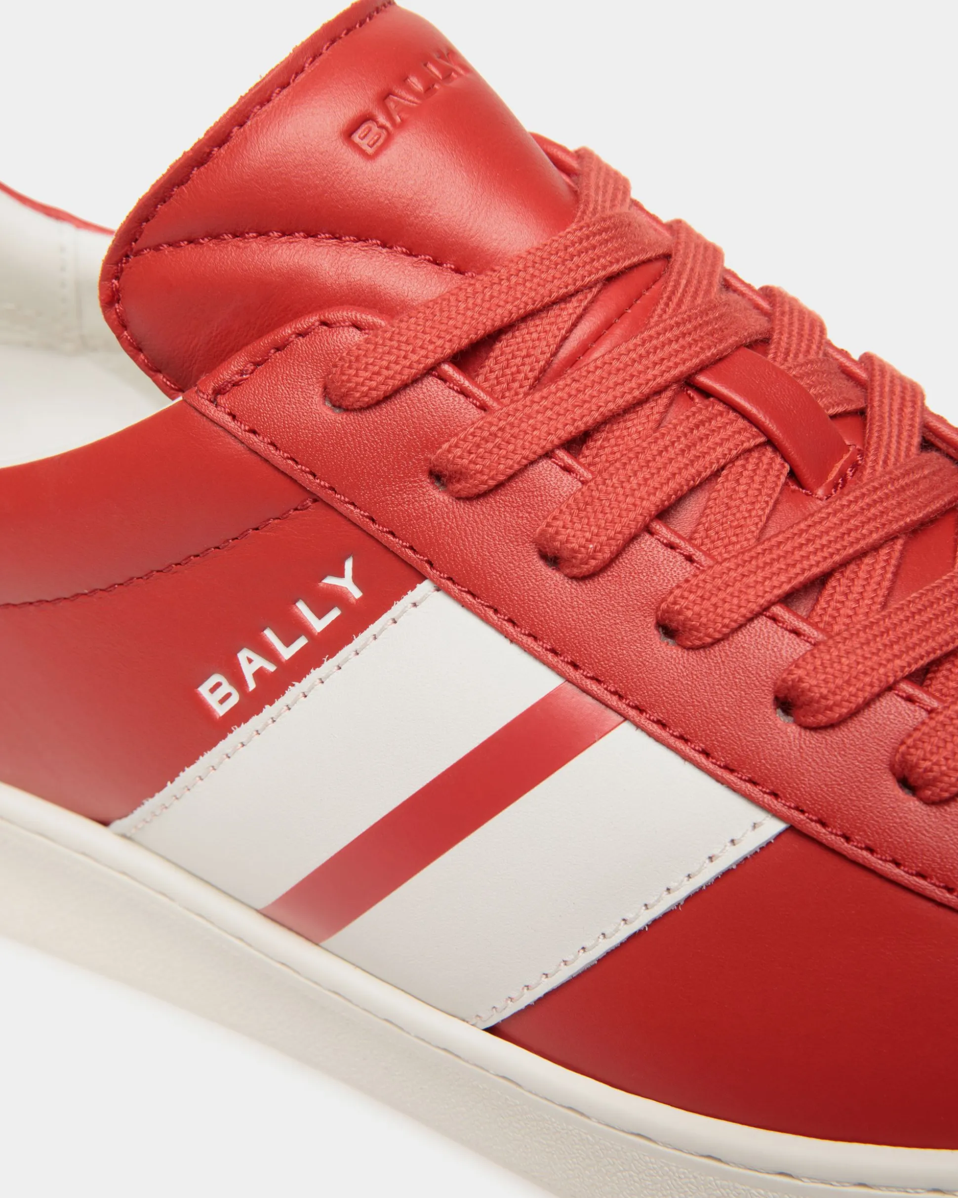 Tennis Sneaker In Candy Red And White Leather