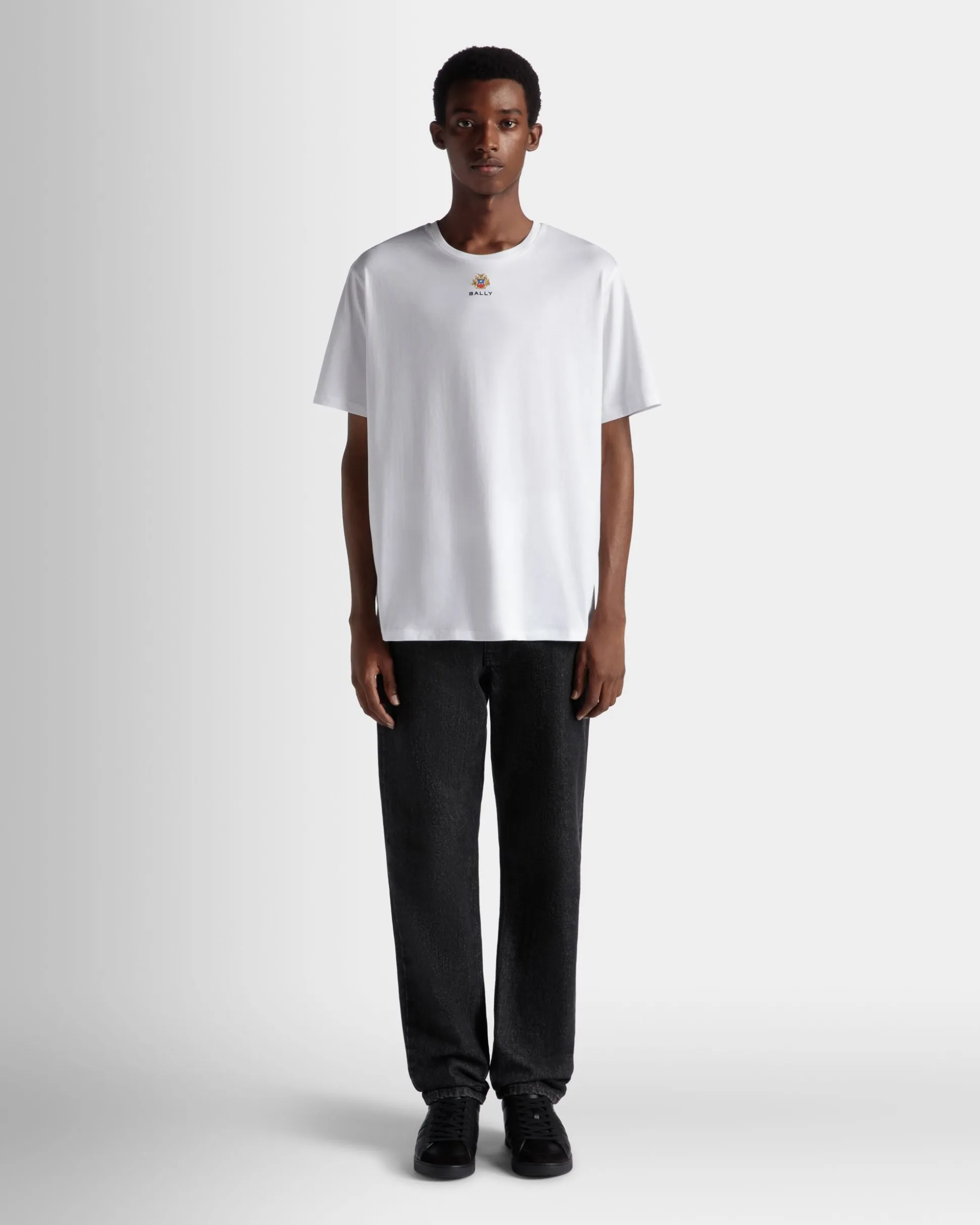 T-Shirt With a Bally Crest Logo In White Cotton